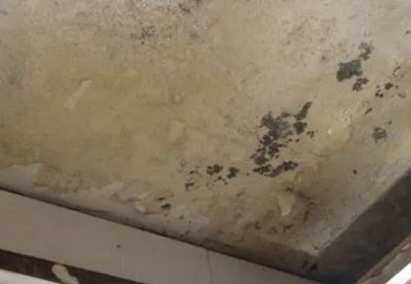 六安市阳台漏水维修公司分享下六安市卫生间渗水维修需要注意哪些问题。